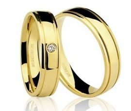 Par de Alianças anatômicas em ouro amarelo 18K-750 com 1 Diamante de 3pts - Cod.77-0216-2-003