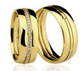 Par de Alianças anatômicas em ouro amarelo 18K-750 com 56 Diamantes com 28pts - Cod.77-0228-2-030